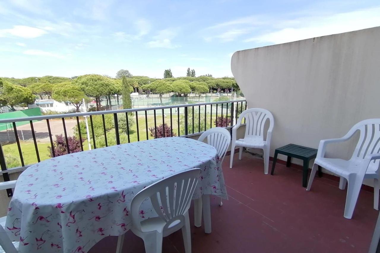 40M With Terrace In A Residence With Pool Le Grau-du-Roi Exterior photo